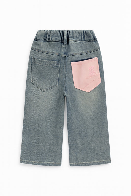 Light Wash Wide-Leg Jeans With Pink Back Pocket